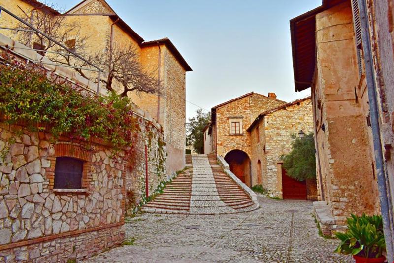 Вилла Casaletto Santo Spirito Labro Экстерьер фото